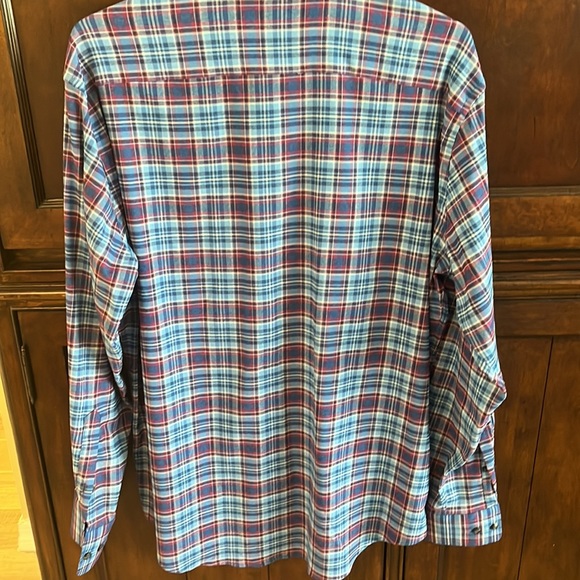 Classic Peter Millar Men’s Plaid Button Down Dress Shirt - Picture 4 of 4